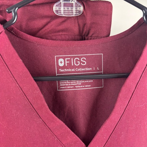 FIGS Technical Collection Burgundy Scrubs Top and Jogger Pants Set Women's Large - Picture 5 of 12